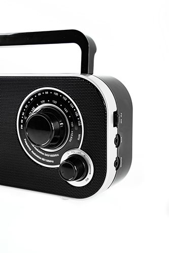 CAMRY SMALL PORTABLE RADIO BLACK