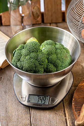 MESKO KITCHEN SCALE WITH A BOWL 1,8L