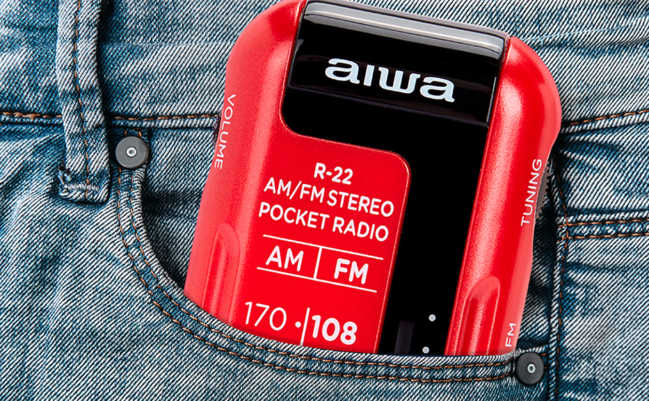 AIWA MINI POCKET RADIO WITH EARPHONES RED