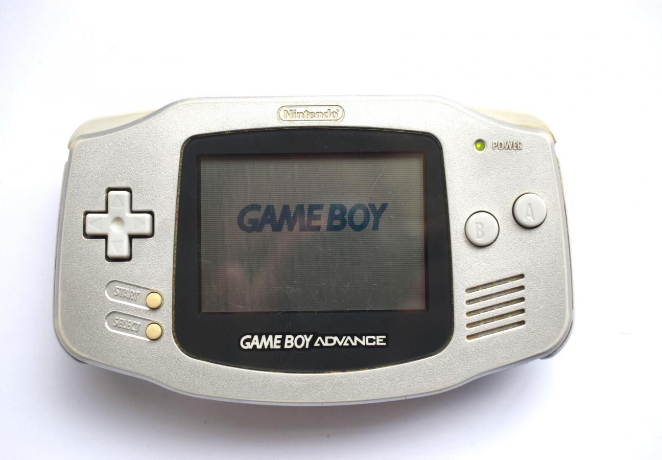 Nintendo Gameboy Advance Silver USED (Unboxed) (Like NEW)
