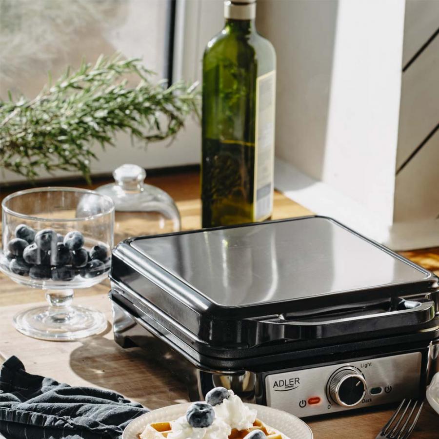 ADLER WAFFLE MAKER 1800W BLACK/SILVER