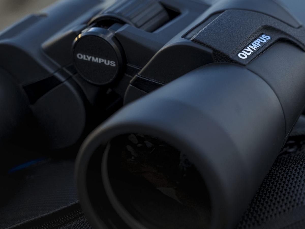 Olympus Binoculars 8-16x40 S incl. Case & Strap