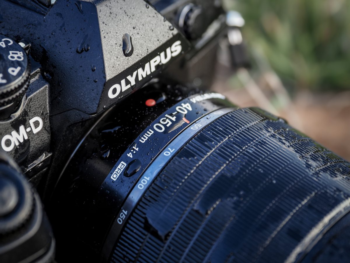 Olympus M.Zuiko Digital ED 40-150mm F4.0 PRO incl. Lens hood & Wrapping cloth