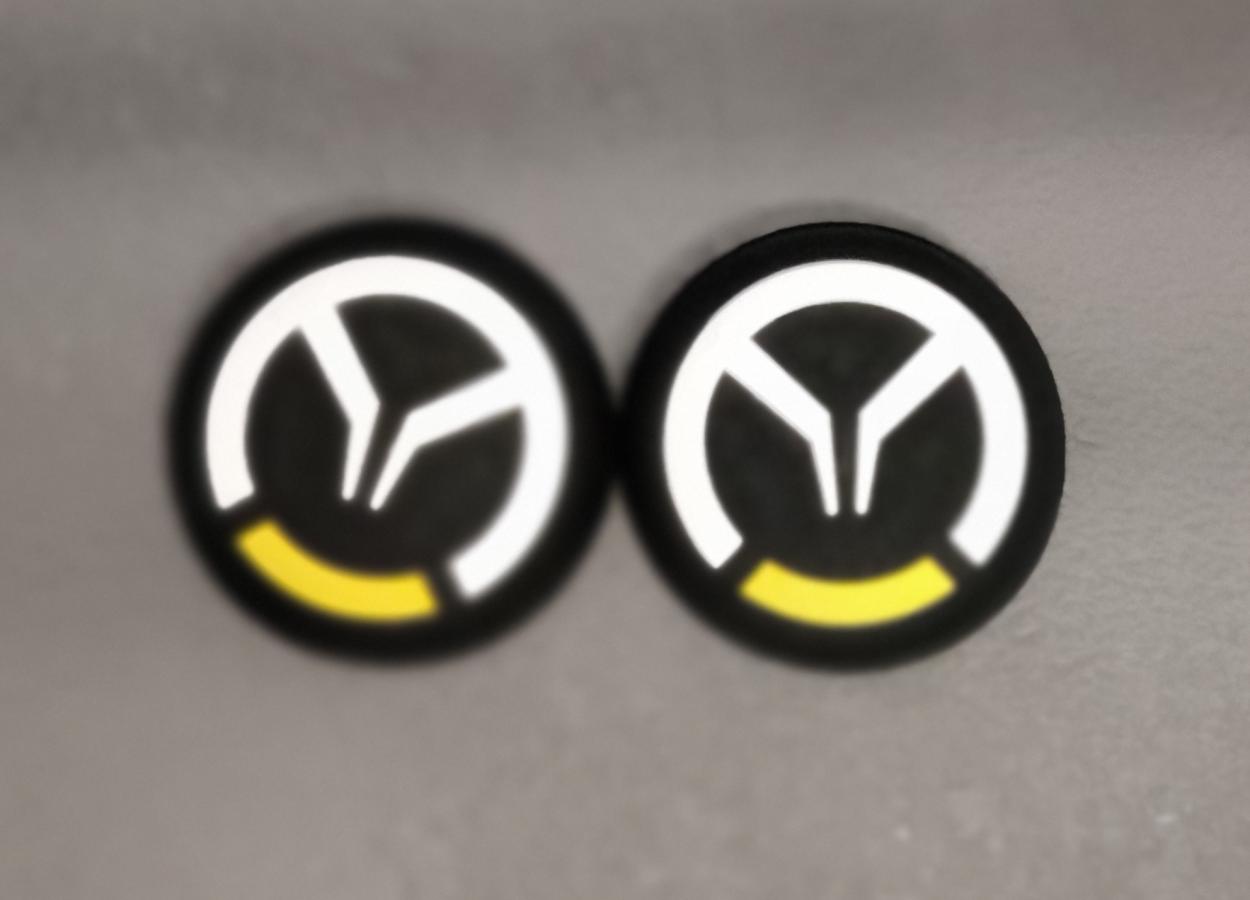 Thumb Grips Overwatch For PS4/PS5/XONE/XBSX/PS3/X360 2pcs Bulk NEW (Black/White)