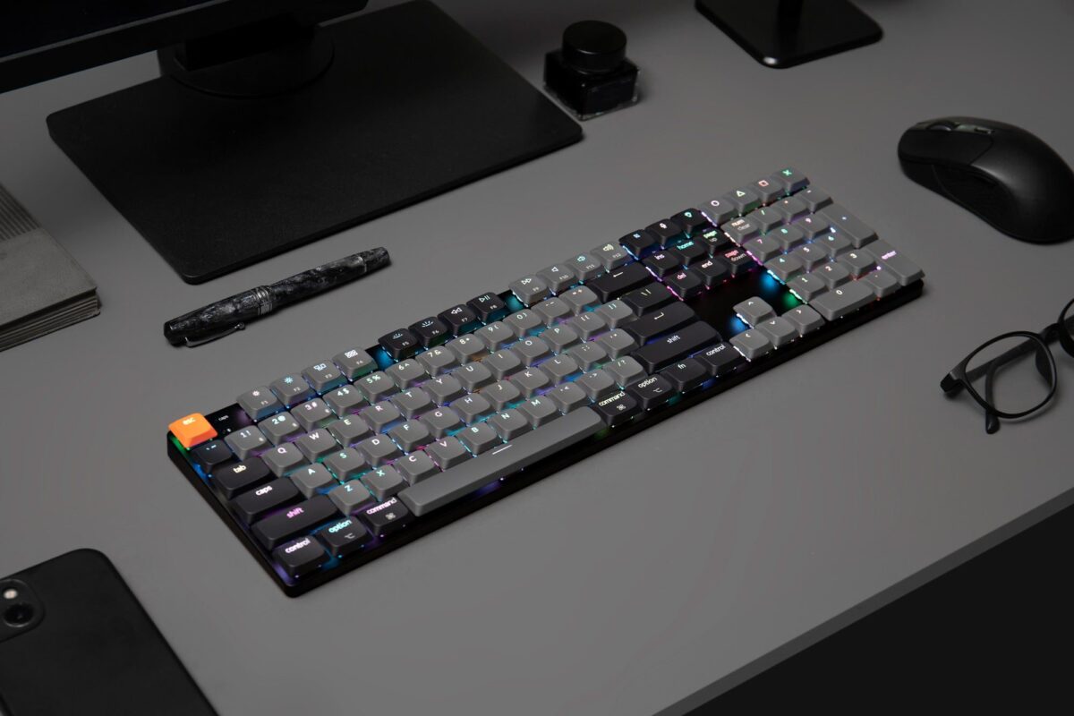Keychron K5 V2 (K5X-B4) QMK Wireless Mechanical Keyboard Banana Switch RGB 100% US Layout