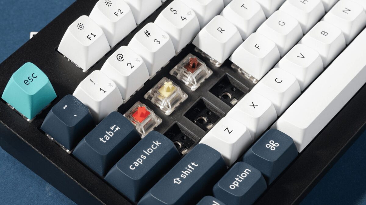Keychron Q5 Max (Q5M-P1) QMK/VIA Wireless Custom Mechanical White Keyboard-Red Switch 96% US Layout