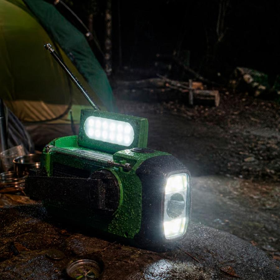 AIWA PORTABLE EMERGENCY RADIO WITH AM/FM RECEPTION GREEN