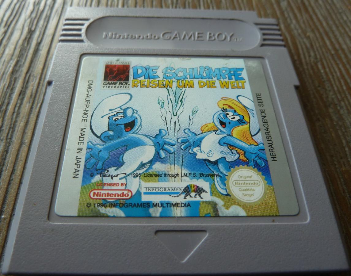 The Smurfs Travel the World GameBoy UNBOXED (GER) (Worn Sticker)